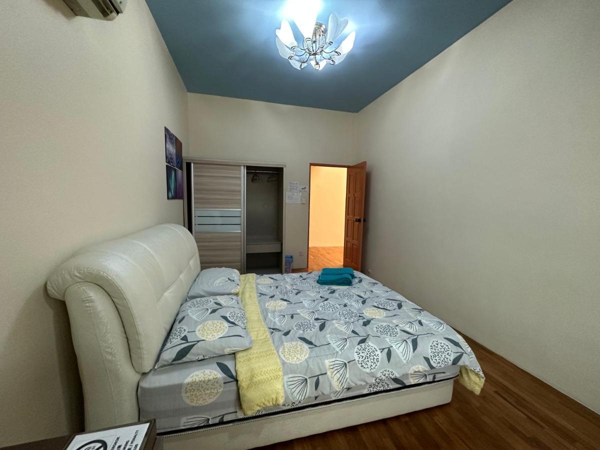 Seladah Stay Kuching Exterior foto